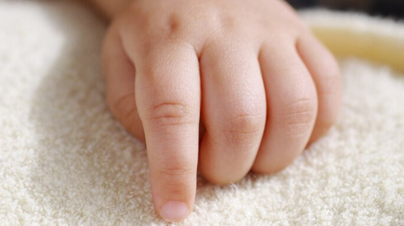 Врачи спасли руку двухлетнего ребенка после ЧП на эскалаторе