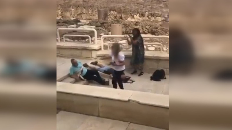 Египетский полицейский расстрелял израильских туристов в Александрии