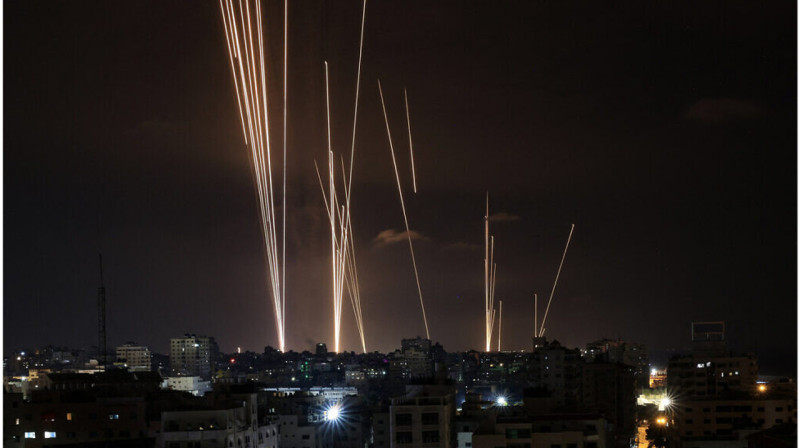 В сети появилось видео с моментом запуска ракет в сторону Израиля