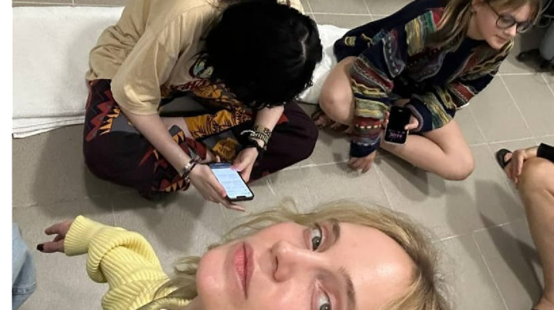 Певица Глюк'oza вернулась в Москву из Тель-Авива