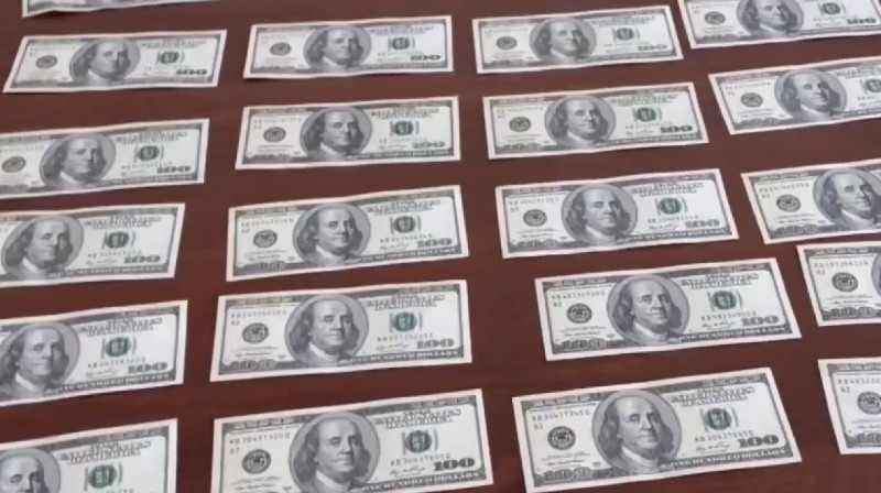 Фальшивые доллары продавали по 15 тысяч тенге в Алматинской области