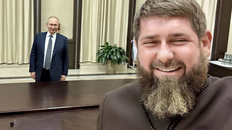 Кадыров вручил