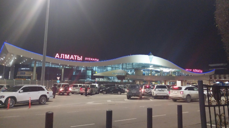Самолет из Тель-Авива с казахстанцами на борту приземлился в Алматы