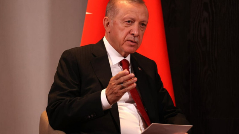 Эрдоган выразил обеспокоенность из-за отправки авианосца США в Израиль