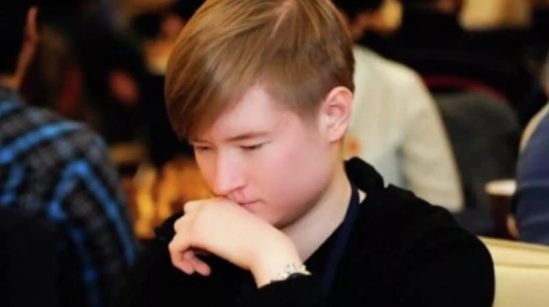 23-летний казахстанец сенсационно разгромил лучшего шахматиста мира