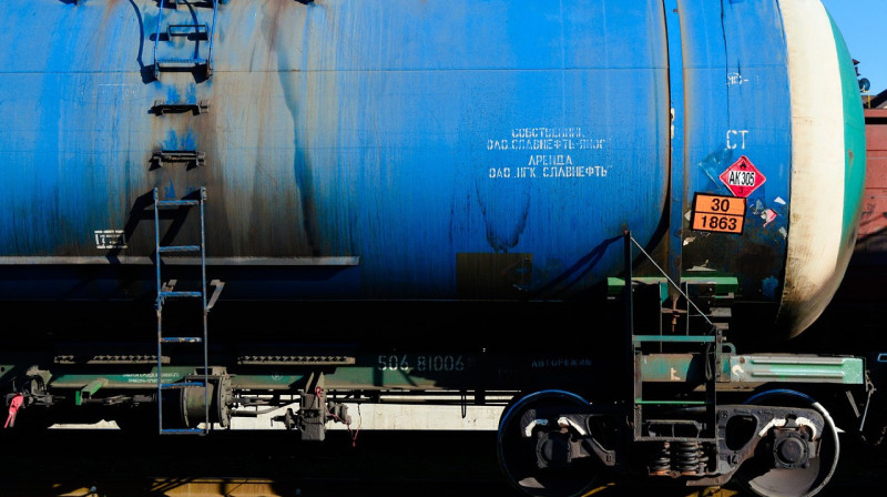 Утечка газа из вагона-цистерны произошла в Костанайской области, в зоне риска оказались три села