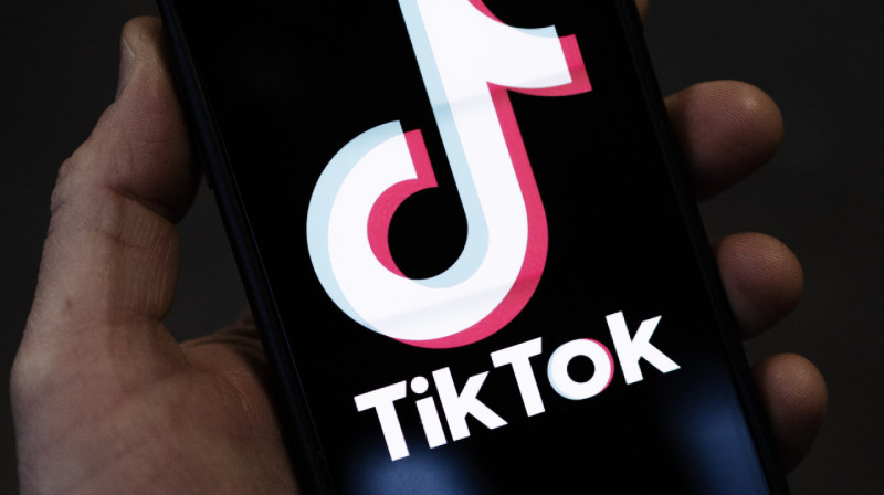 Пользователи TikTok продают казахстанцам бесплатную услугу