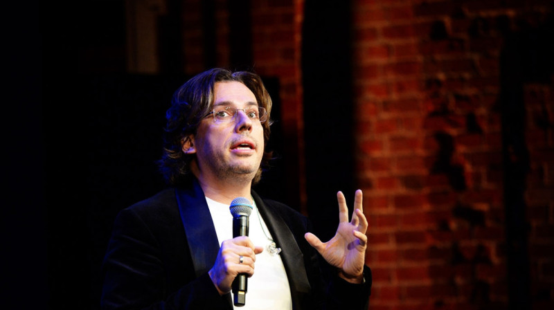 Максим Галкин уезжает в тур по Европе в разгар войны в Израиле