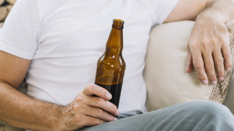 В МВД рассказали, в каких случаях казахстанцам запретят употреблять алкоголь