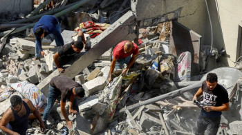 Последствия ракетного удара по больнице в секторе Газа
