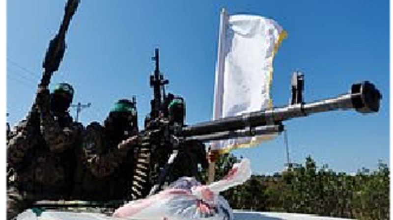 ХАМАС освободил первых заложников