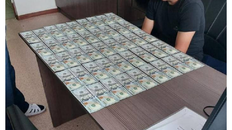 В столичном аэропорту задержали "багажных" воришек