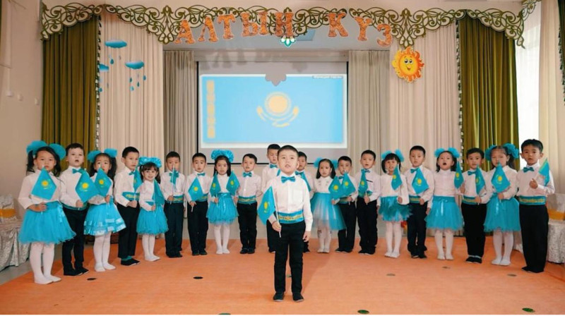 Музыкальный флешмоб ко Дню Республики запустила столичная молодежь