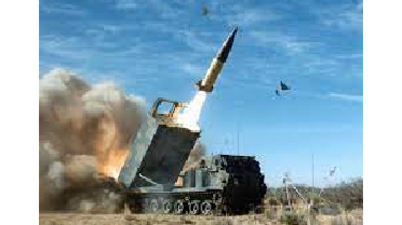 Украинские военные нанесли ракетный удар по поселку в ЛНР
