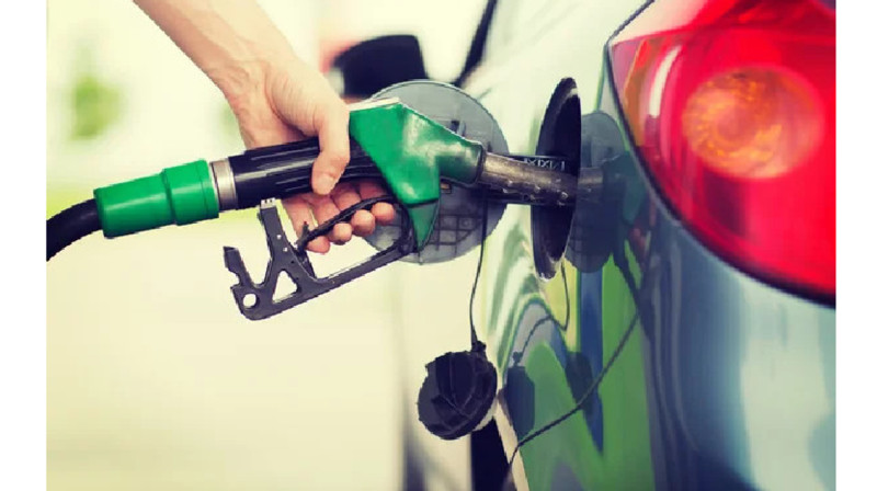 Заправлять машины газом станет невыгодно в Казахстане