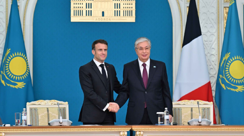 Шесть документов подписали Токаев и Макрон