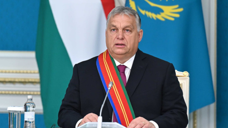 Президент наградил премьер-министра Венгрии орденом «Достык»