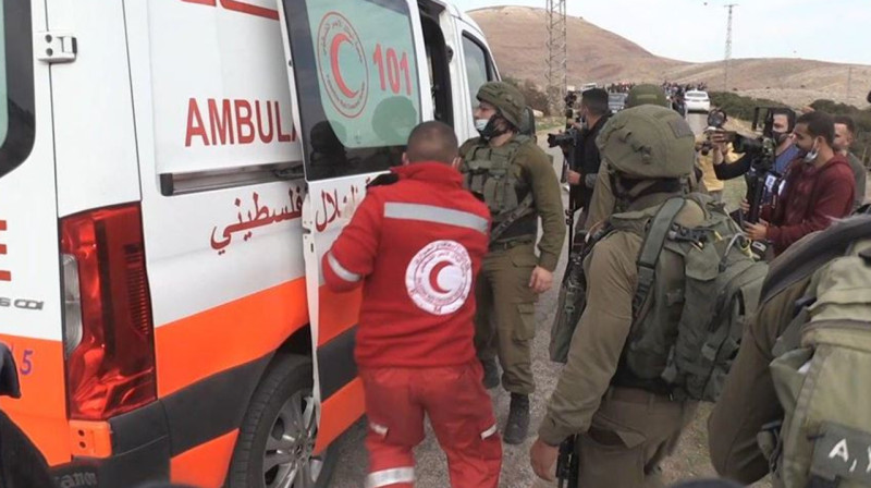 Армия Израиля разбомбила машину скорой помощи в секторе Газа
