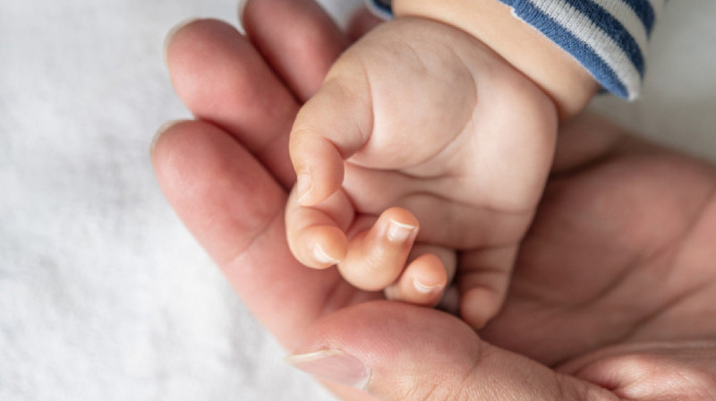 6 кг счастья: в Жезказгане на свет появилась девочка-богатырь