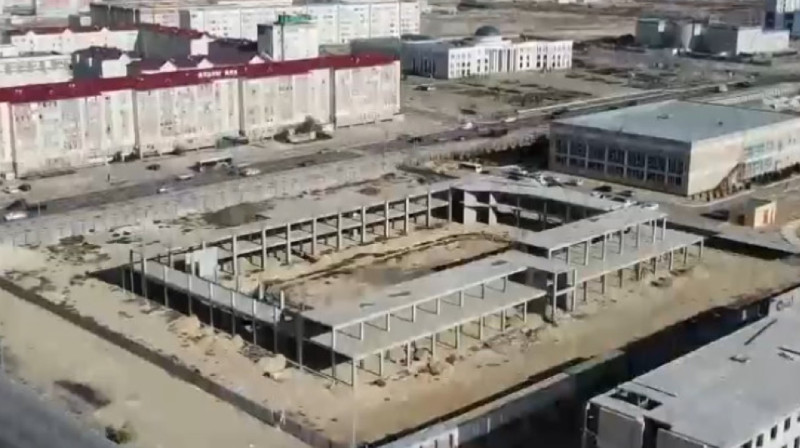 Более 10 лет пытаются достроить ледовый дворец в Актау