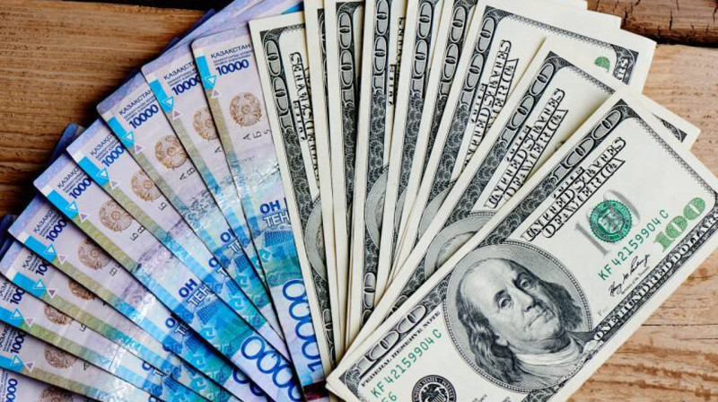 Курс доллара вырос в Казахстане