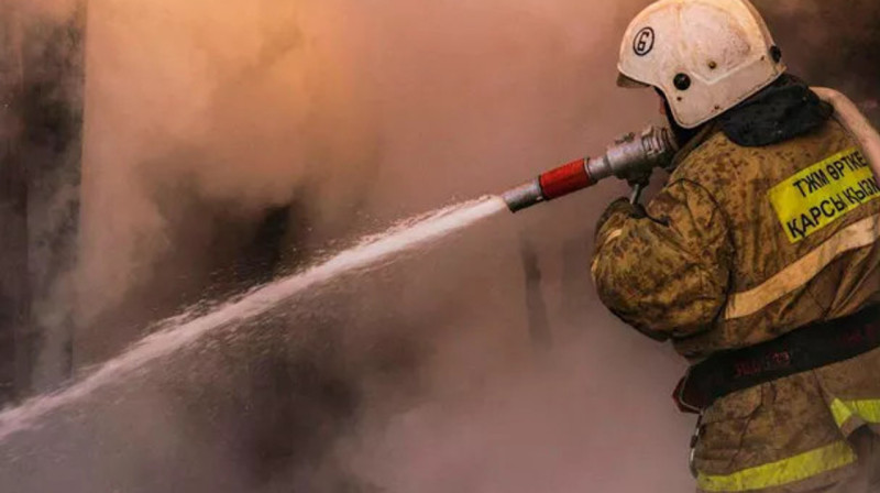 Сильный пожар охватил один из ресторанов Алматы. ВИДЕО