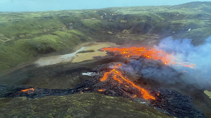 Активный исландский вулкан вот-вот взорвётся