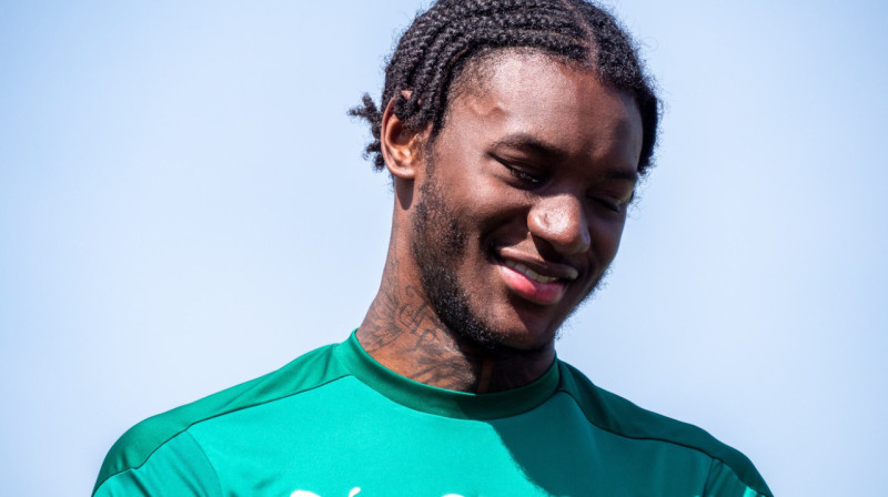 Футболист нанесший травму Казахстанцу принес свои извинения