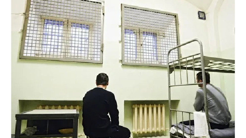 В Актобе сбежали из-под охраны задержанные