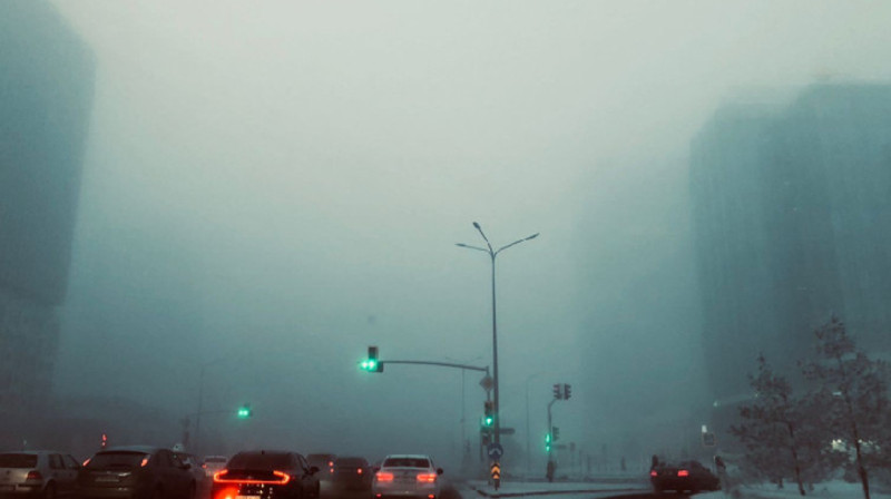 Туман и ветер на большей части территории Казахстана - синоптики предупреждают
