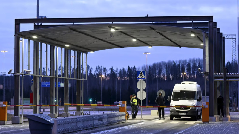 Финляндия закрыла пункты пропуска на границе с Россией
