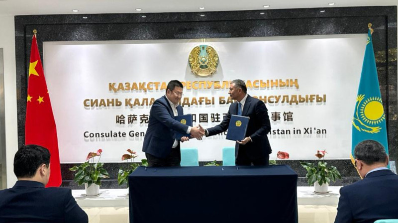 Открыть постоянный казахстанский павильон договорились на выставке "Шелковый путь"