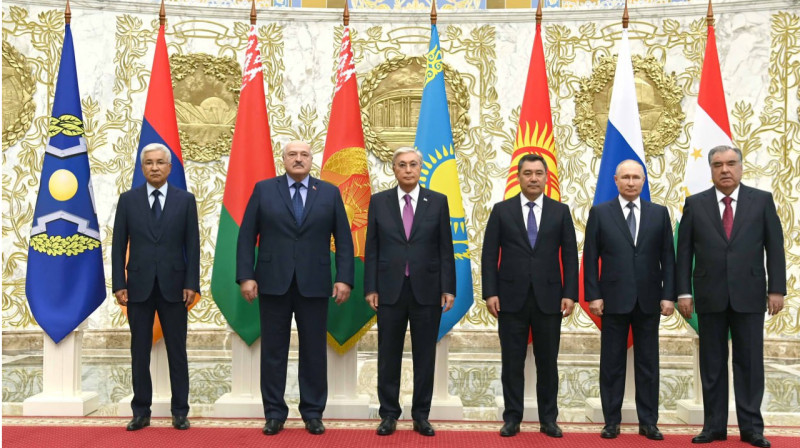 Токаев прибыл в Минск на сессию совета ОДКБ