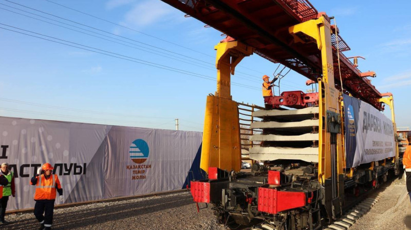 Казахстан начал строительство новой железной дороги