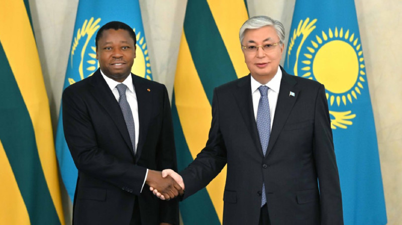Исторический визит: Токаев и глава Того провели переговоры в узком составе