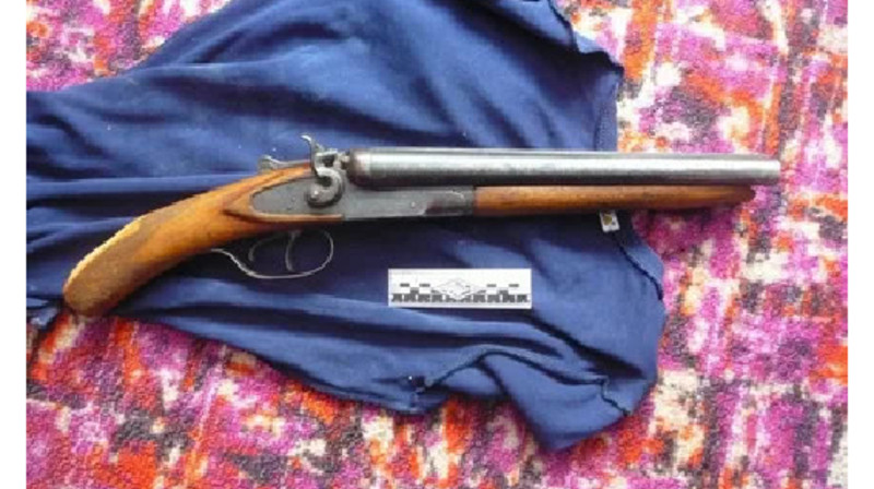 В Алматинской области задержали парня с огнестрельным оружием