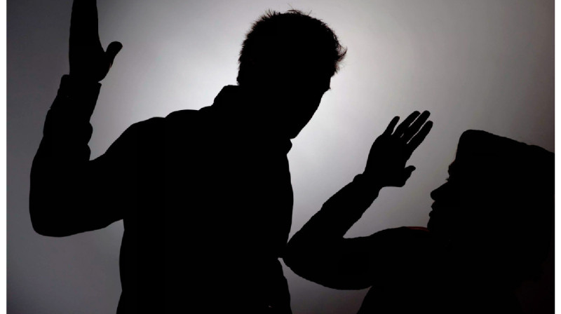 Арестные дома для домашних тиранов предлагают открыть в Казахстане