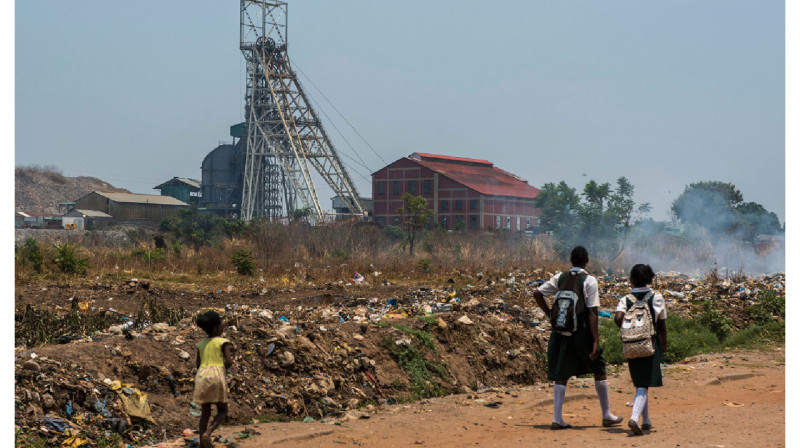 В Замбии в результате обрушения в шахте под завалами оказались десятки человек