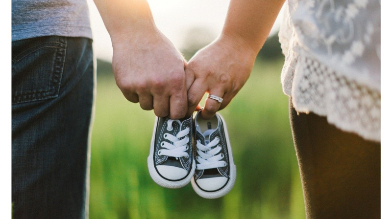 Депутат предложил ввести налог на бездетность в России