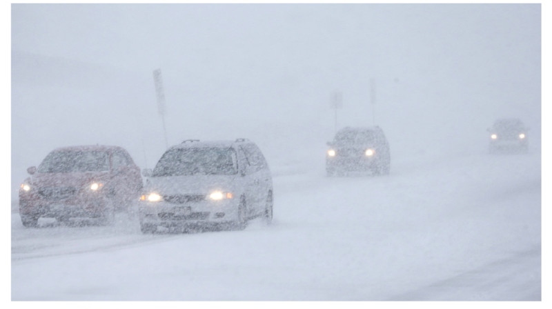 Дороги республиканского значения перекрыли в двух областях из-за ухудшения погоды