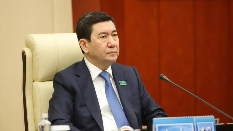 Кошанов предложил оставить в прошлом полное доминирование мужчин в семье