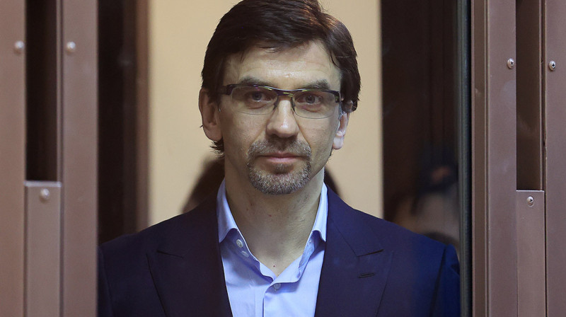 Обвинение запросило 19,5 лет колонии обвиняемому в хищениях экс-министру в России