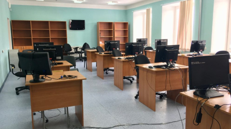 В ЗКО школьники пользовались запрещенными сайтами в кабинетах информатики