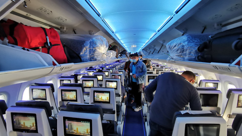 Авиакомпанию Air Astana оштрафовали за перенос рейса