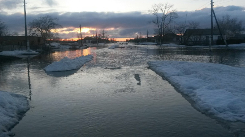 В Риддере очередное ЧП, теперь - из-за подтопления домов (видео)
