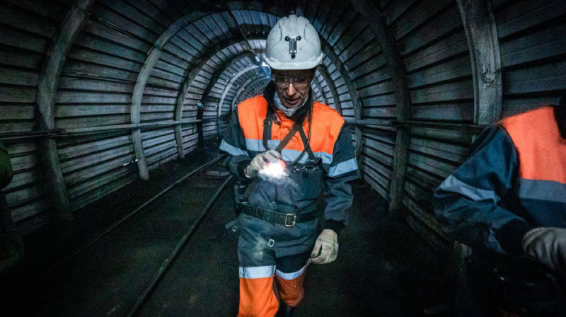 Андрей Лаврентьев спустился в «Шахтинскую» и встретился с горняками