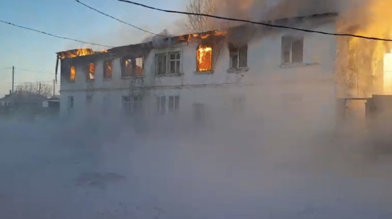 В одном из сел Акмолинской области сгорел многоквартирный дом