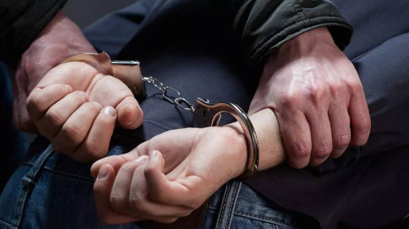 В Шымкенте приговорённый к ограничению свободы из ревности избил до смерти человека