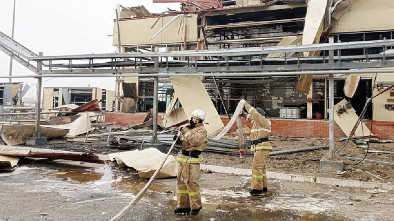 В Атырау произошёл взрыв в цистерне с нефтью