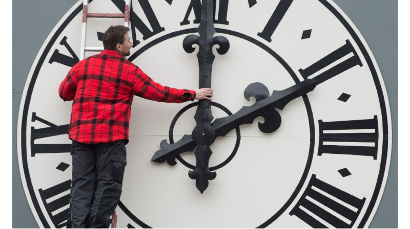 Жители ВКО против перевода времени на час назад